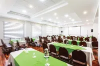 Hotel Cuellars فنادق في باستو