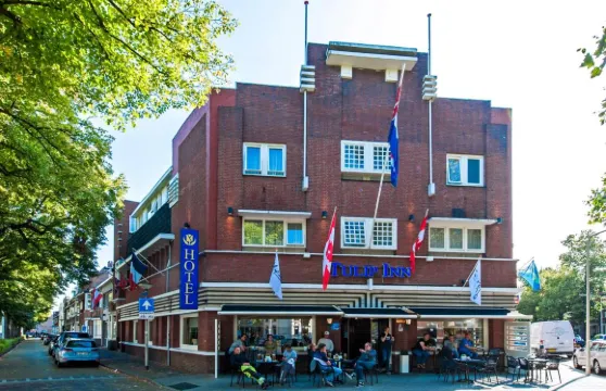 貝亨奧普佐鬱金香旅館