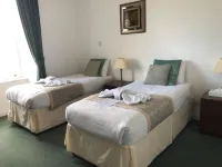 The Victoria Hotel Hotels in Largs