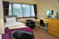 The Old Schoolhouse Hotel Hotels in Wishaw