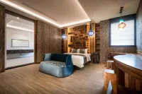 IcolourVilla Motel