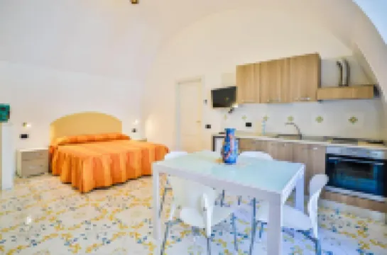 델라 모니카 룸 비에트리술마레 호텔