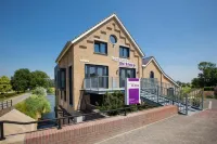 Moeke Mooren Hotels in 