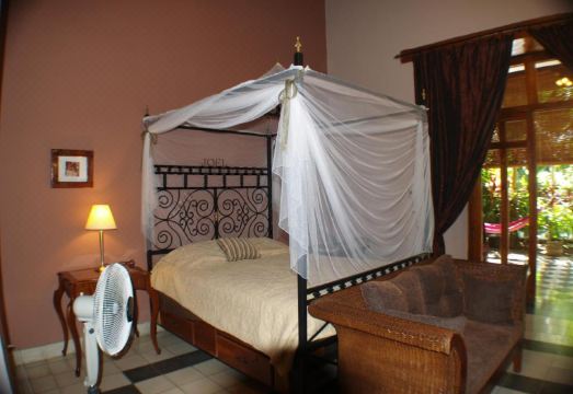 Hotel Casa Cubana Granada Nicaragua - Housity