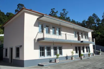 Casa Os Manos Hotels in 