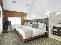 Balsam Lake Lodge Hotels in Polk County