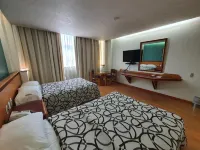 Hotel Alcampo Hotels near Aceway