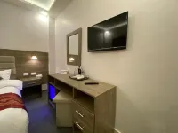 Petra Oleander Hotel