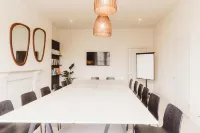 Hotel Vara Hotels in Carnon Downs