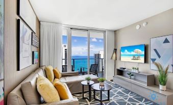 Oceanfront Balcony - Amazing Pools - Gym