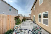 Spacious Merced Vacation Rental! Hotels near Merced's Applegate Park Zoo
