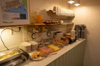 ลอส คาลาเฟตส์ โรงแรม - พร้อมอาหารเช้า