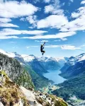 Mountain & Fjord View Apartment | Private Garden & Hot Tub - Wifi