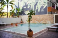 Tulip Inn Sainte Clotilde la Reunion - piscina