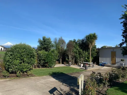Aviator Hotels in Waitara