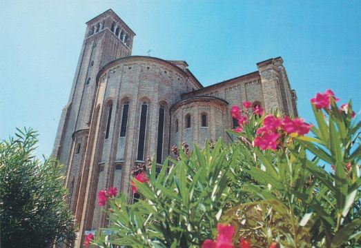 Apartment Deluxe Isola Di Mezzo - Housity