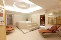 Hotel Table