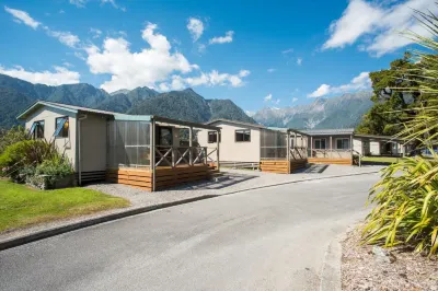 Fox Glacier TOP 10 Holiday Park & Motels Отели в г. 