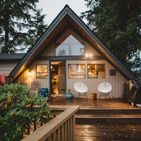 The Shoreline Tofino