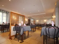 Logis hôtel Restaurant Auberge de la Cloche โรงแรมในออร์น