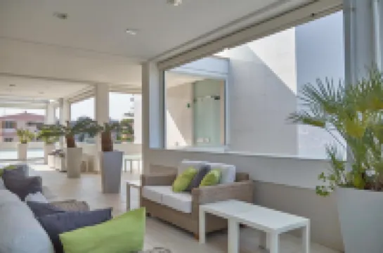 Soglow Business Class Hotel