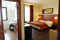 Gullo Hotel - Bintang 4