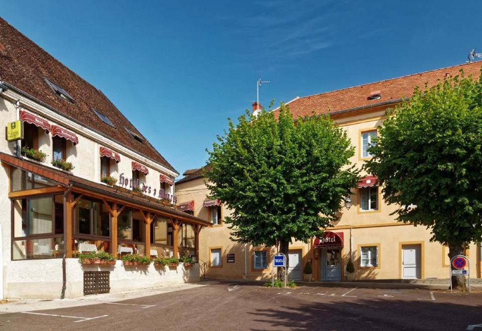 hotel overview picture