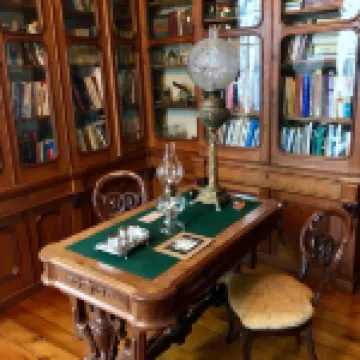 Oakcliff Bed and Breakfast