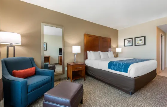 塔瓦雷斯北舒適套房酒店