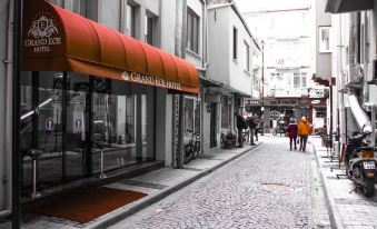 Grand Ece Hotel