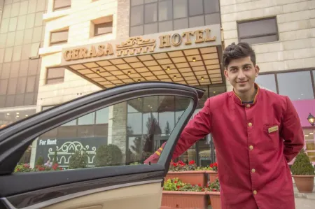 Gerasa Hotel Отели в г. Zayy Sub-District