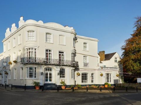 The Royal Adelaide Hotel