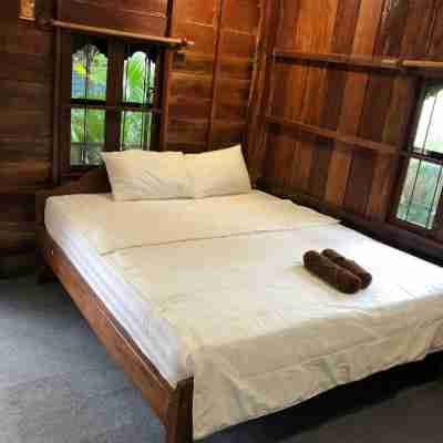 Treuy Koh Bungalow Rooms