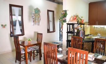 Roemah Canting Homestay