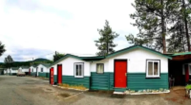 Deerview Lodge & Cabins - Princeton BC Hotels in Princeton