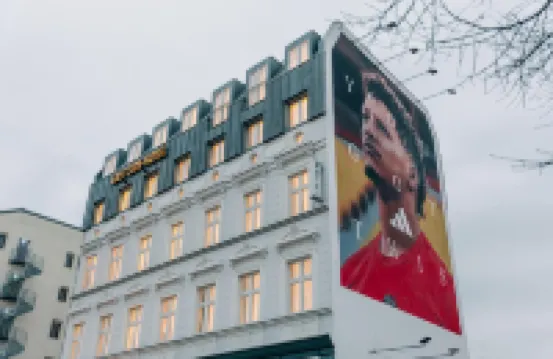 هوماريس إيست سايد - سيلف  تشيكإن