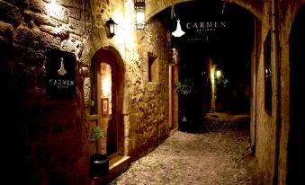 Carmen Art Hotel