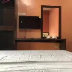 阿羅娜公主套房飯店