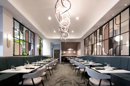 Naturally Pacific Resort Отели в г. Quathiaski Cove