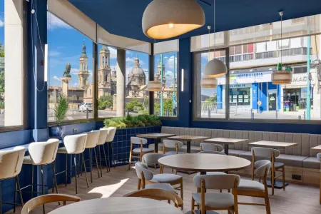 B&B Hotel Zaragoza Centro Отели рядом с достопримечательностью «Number 16 School San Miguel - Academia de inglés Zaragoza Centro»