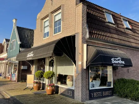 Boutique Hotel Brasa Beemster Отели в г. West-Graftdijk