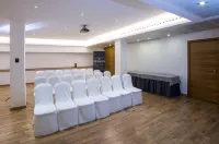 Hotel Serrano