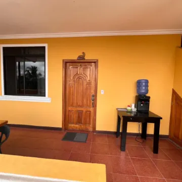 Hostal Casa Cascada Отели рядом с достопримечательностью «Баия Тортуга»