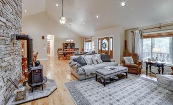 Secluded Union Dale Home ~ 2 Mi to Elk Mountain!