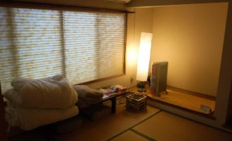 Wholeearth Ryokan Hiroshima