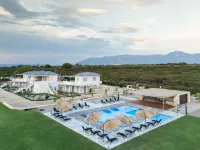 Mantis Seaside Houses Hotels in Filiatra