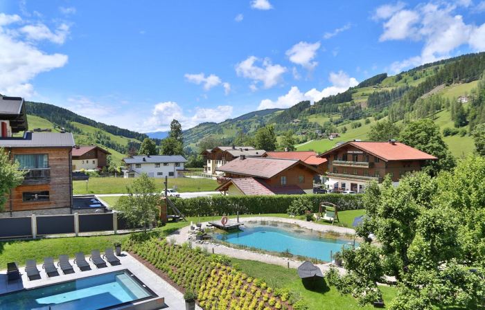 The Matthew - Copper Lodge