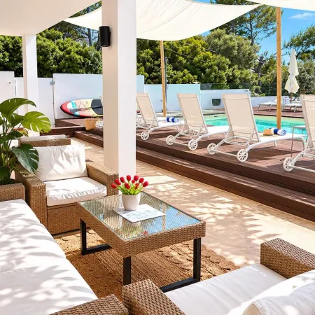 Mercury Beach Hotel