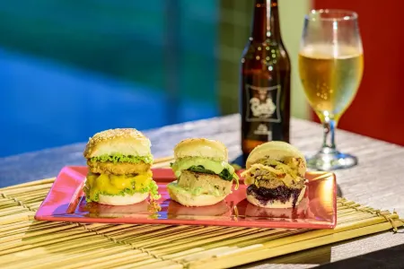 Ibis Belém Aeroporto Отели в г. Белен