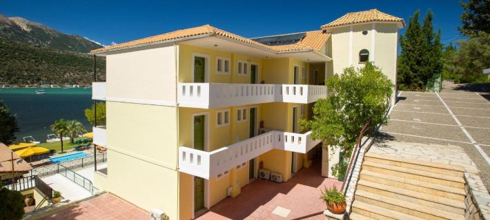 Cleopatra Beach Hotels in Lefkas
